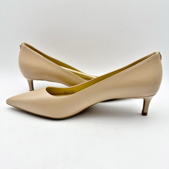 Michael Kors Womens Alina Flex Kitten Pump US 7 M Blush Beige Leather NIB - Picture 8 of 13